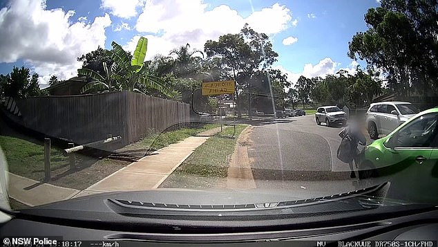 悉尼男孩跑过马路被撞飞 警方吁安全教育
