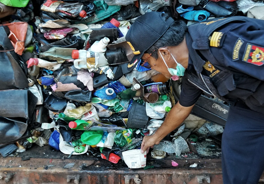 澳洲有毒垃圾运至印尼 被强制退回